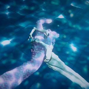 巧露视频倒闭了吗
