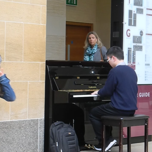 久久成人激情视频
